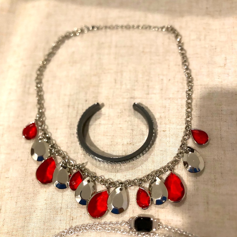 Jewelry Lot- 3 Bracelets; 3 Necklaces